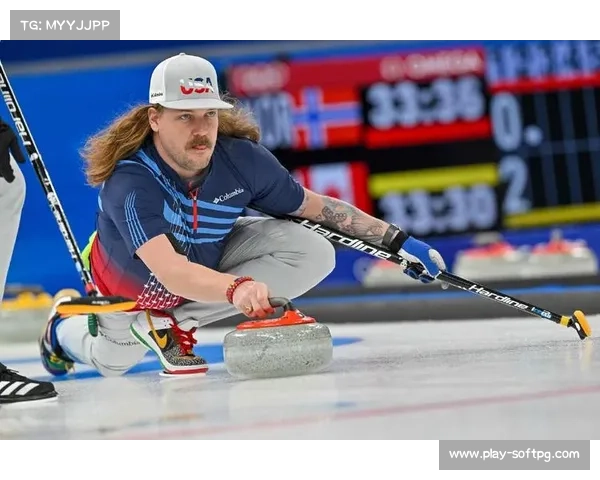 曼联弗兰克·伊莱特盼主场五连胜后由队友亲手剪去长发